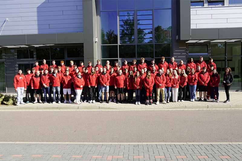 68 junge Talente starten heute ihre Ausbildung oder ihr duales Studium bei den Stadtwerken Halle.