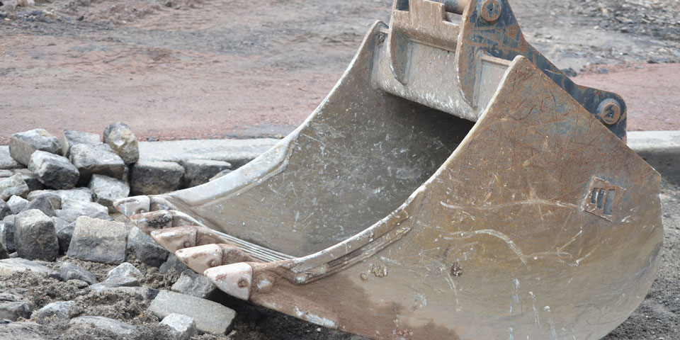 Nahaufnahme einer Baggerschaufel