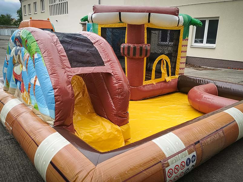 Bild von der Hüpfburg "Spieleinsel"